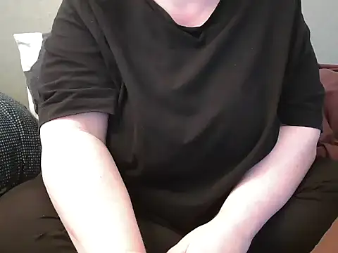 MarthaBriest online show from March 10, 2025, 2:37 pm