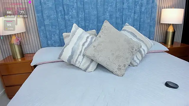 pretty sunlight  online show from September 11, 2025, 1:28 am