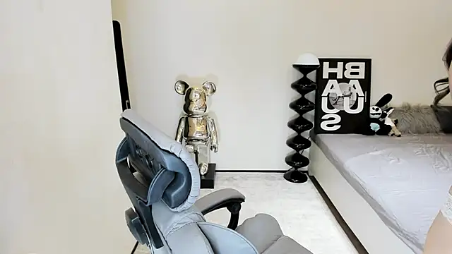 bdbdzs online show from September 10, 2025, 3:34 pm