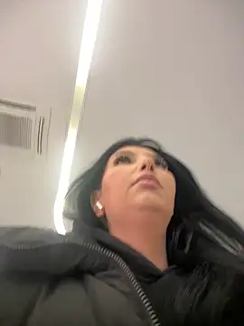 Tisha Busty online show from February 8, 2026, 12:19 pm