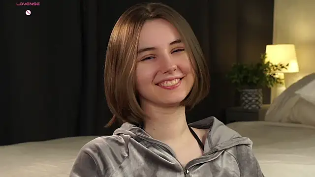 Snapshot of MeghanElson chatting on March 26, 2026, 2:00 pm MeghanElson online show from March 26, 2026, 2:00 pm