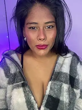 Snapshot of hurren_pasha chatting on February 19, 2025, 12:55 pm hurren pasha online show from February 19, 2025, 12:55 pm