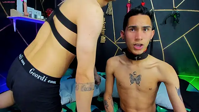 Snapshot of MillersKink chatting on January 25, 2025, 12:06 am MillersKink online show from January 25, 2025, 12:06 am