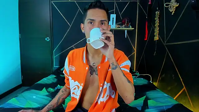 Snapshot of MillersKink chatting on March 7, 2025, 9:17 pm MillersKink online show from March 7, 2025, 9:17 pm