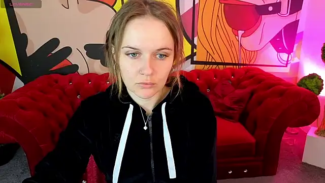 MaribelRiverr  online show from May 29, 2026, 5:27 am