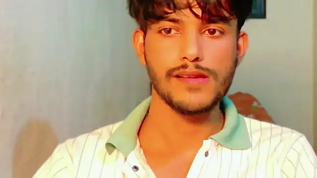 kingkartik7 online show from May 13, 2026, 4:26 pm