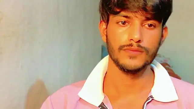 kingkartik7 online show from May 15, 2026, 3:52 pm