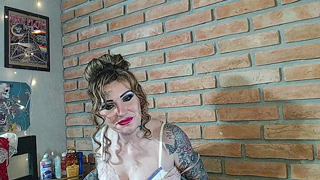 Snapshot of meganluv69 chatting on December 29, 2024, 2:31 pm meganluv69 online show from December 29, 2024, 2:31 pm