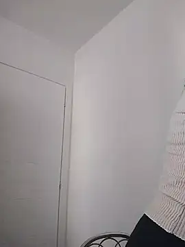 EvaRush online show from April 14, 2026, 11:38 am