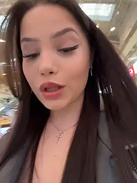 Chloe  Moon online show from April 22, 2026, 2:07 pm