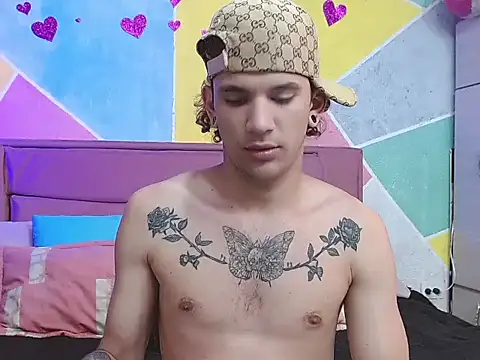 Snapshot of tylor_boy chatting on September 17, 2025, 3:52 am tylor boy online show from September 17, 2025, 3:52 am