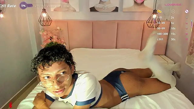 Angel  sweet18 online show from February 3, 2026, 2:53 am