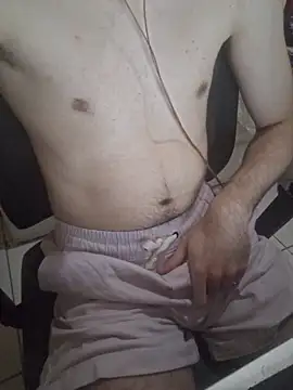 Snapshot of OliverWtdh chatting on February 23, 2026, 4:59 pm OliverWtdh online show from February 23, 2026, 4:59 pm