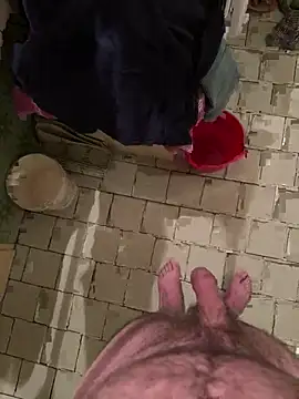 Snapshot of Tomkitomkii chatting on February 16, 2025, 8:10 am Tomkitomkii online show from February 16, 2025, 8:10 am