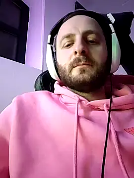 poldek38 online show from February 5, 2025, 8:35 pm