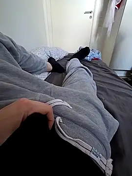 poldek38 online show from April 12, 2026, 1:27 pm