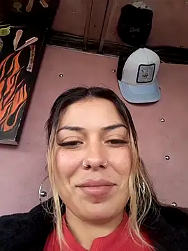 Sweel Leyva18 online show from July 9, 2026, 4:33 pm