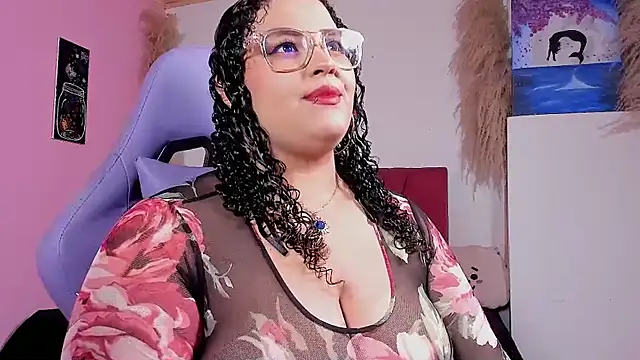 juli 2tyes online show from February 8, 2026, 3:32 am