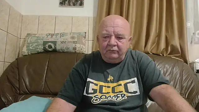 fullballs6 online show from October 11, 2025, 2:55 am