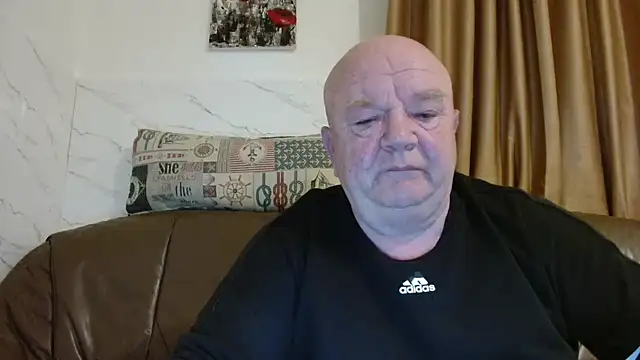 fullballs6 online show from March 19, 2026, 2:04 am