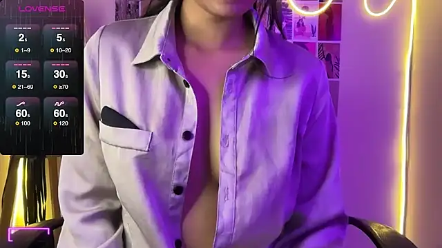 Snapshot of simrann_69 chatting on March 22, 2025, 4:24 am simrann 69 online show from March 22, 2025, 4:24 am