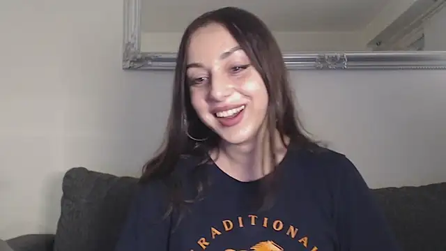 courtneyPerfect online show from December 17, 2024, 6:09 pm