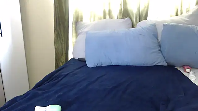 Foxybrownxx1 online show from November 20, 2025, 7:41 am