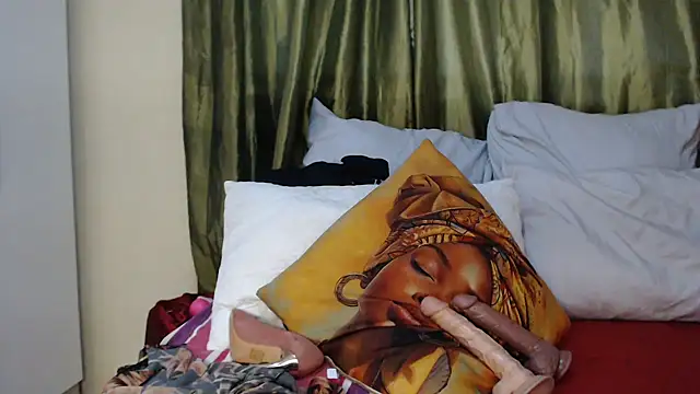 Snapshot of Foxybrownxx1 chatting on March 23, 2026, 6:23 pm Foxybrownxx1 online show from March 23, 2026, 6:23 pm