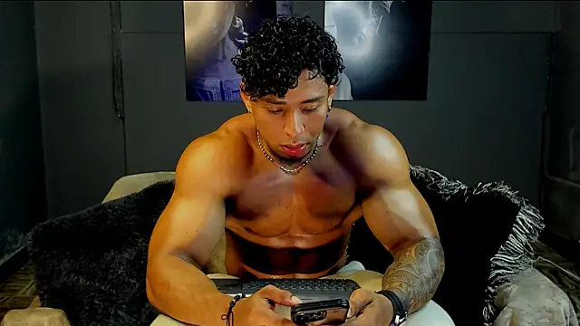 bradley smith online show from December 18, 2025, 8:04 pm