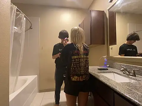 girlfriendmissy online show from December 15, 2024, 8:25 pm