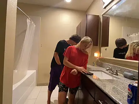 girlfriendmissy online show from February 20, 2025, 12:41 am