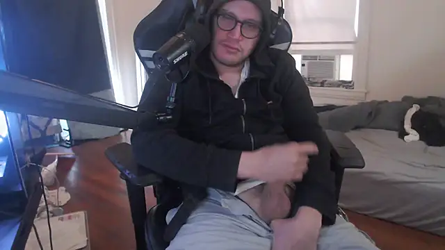 chicostick413 online show from September 15, 2025, 1:44 pm