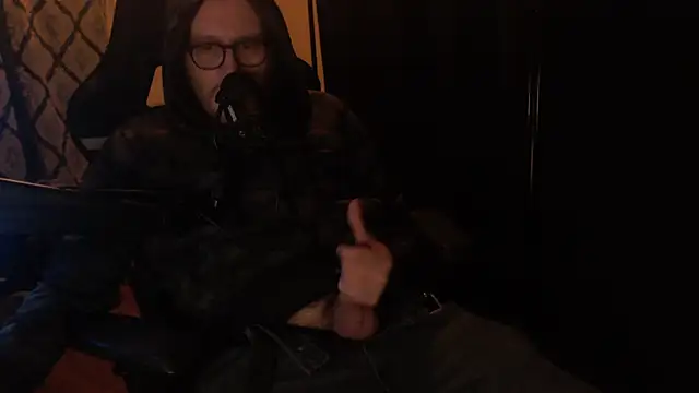 Snapshot of chicostick413 chatting on February 21, 2026, 12:55 am chicostick413 online show from February 21, 2026, 12:55 am