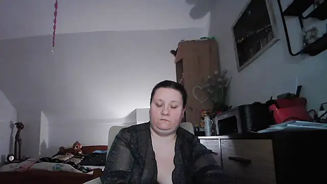 ReifeVenna online show from February 24, 2026, 5:44 pm