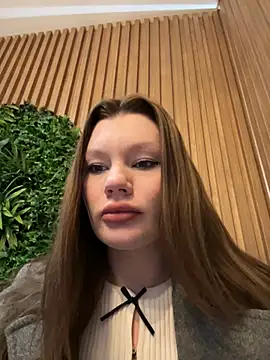 justmila online show from December 18, 2024, 3:11 pm