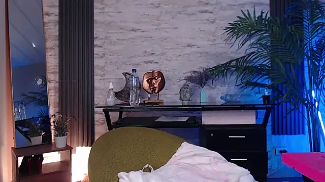 Snapshot of SofiaGomez420 chatting on March 22, 2025, 6:54 am SofiaGomez420 online show from March 22, 2025, 6:54 am