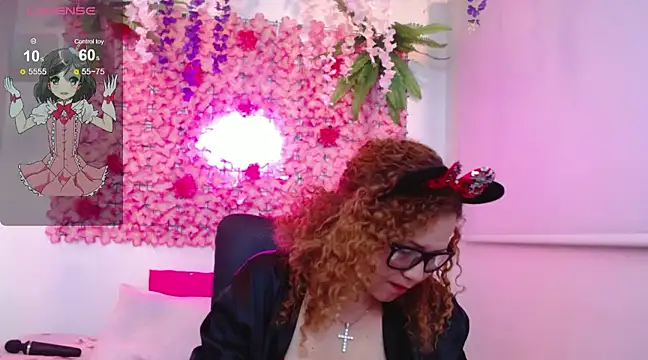 BLONDE SEXYHOT online show from February 22, 2025, 4:51 am