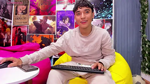 Austin Cardieff online show from January 14, 2025, 11:48 pm