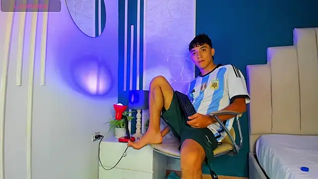 Austin Cardieff online show from January 23, 2025, 3:37 am