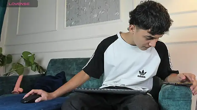 Austin Cardieff online show from March 20, 2025, 3:13 am