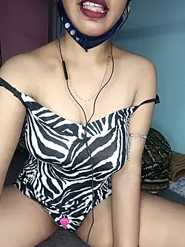 wild bong queen online show from December 23, 2024, 2:28 pm