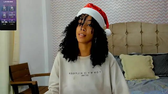 sasha fox00 online show from December 8, 2024, 4:50 pm