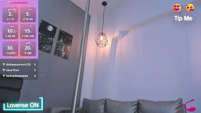 abril ricci online show from January 3, 2025, 6:44 am