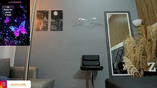 abril ricci online show from January 19, 2025, 3:29 am