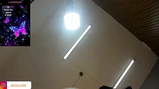 abril ricci online show from February 2, 2025, 1:55 am