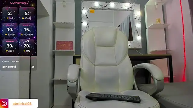 abril ricci online show from February 6, 2025, 2:55 am