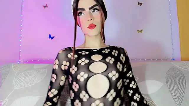 Snapshot of TatiGil chatting on May 19, 2026, 8:04 pm TatiGil online show from May 19, 2026, 8:04 pm