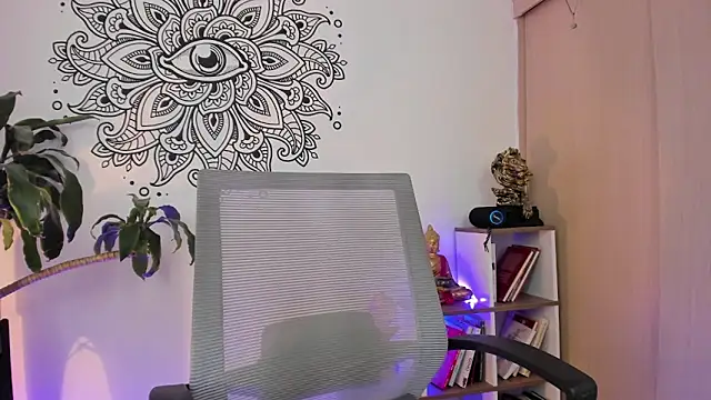 aaroncolombia online show from December 1, 2024, 4:29 pm