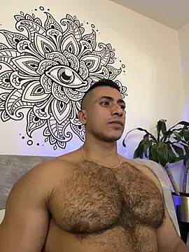 aaroncolombia online show from November 1, 2025, 11:40 pm