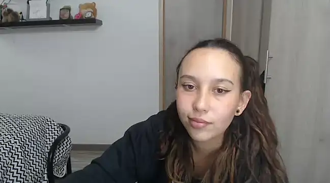 Snapshot of Skarlet_Adams28 chatting on December 14, 2024, 3:18 am Skarlet Adams28 online show from December 14, 2024, 3:18 am